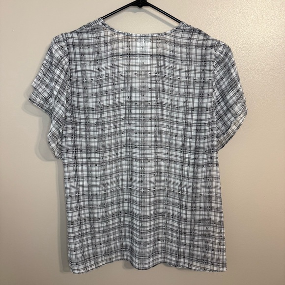 CAbi Agenda Top Short Sleeve Blouse #4344 Moody Plaid Sheer Office Women’s L - Picture 3 of 5